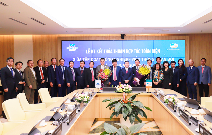 Ký thỏa thuận chiến lược Viettel và Sovico Group